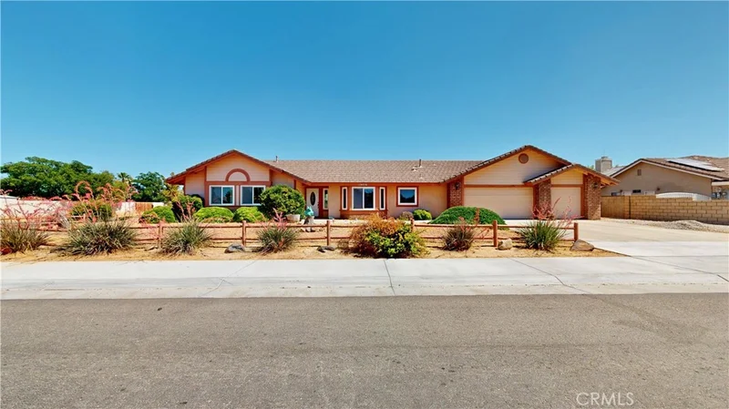 19076 Cronese Lane, Apple Valley, CA 92308
