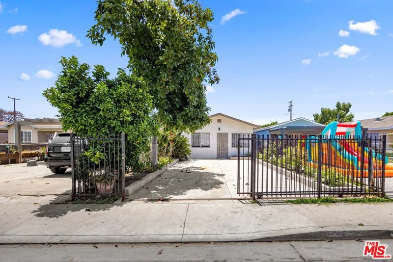 2532 E 131st Street, Compton, CA 90222