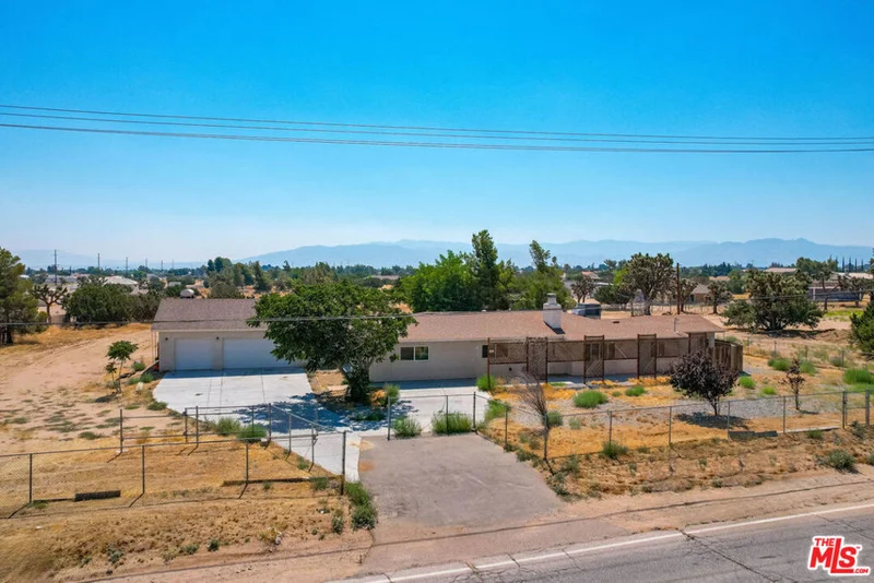 8849 Maple Avenue, Hesperia, CA 92345