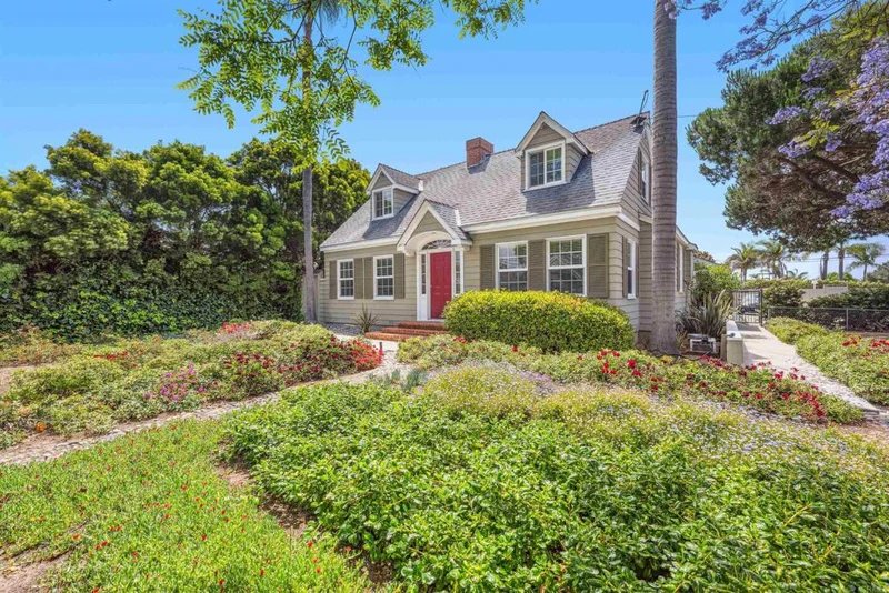 1003 Vista Way, Oceanside, CA 92054