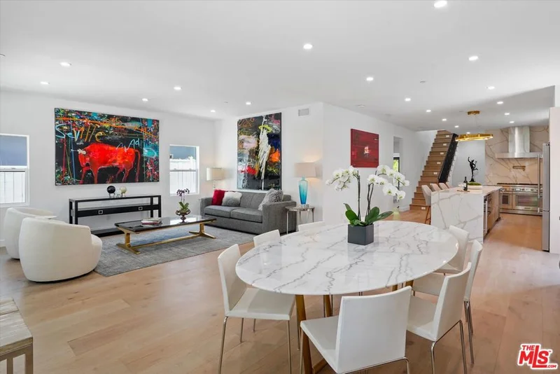 4552 Ethel Avenue, Studio City, CA 91604