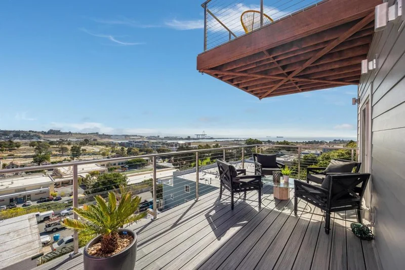 860 Jamestown Avenue, San Francisco, CA 94124