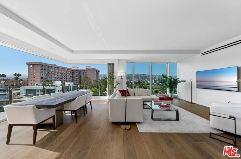 9000 W 3rd Street 701, Los Angeles, CA 90048