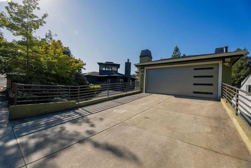 6181 Swainland Rd, Oakland, CA 94611