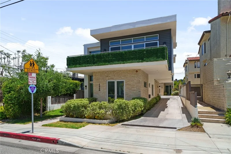 102 S Prospect Avenue A, Redondo Beach, CA 90277