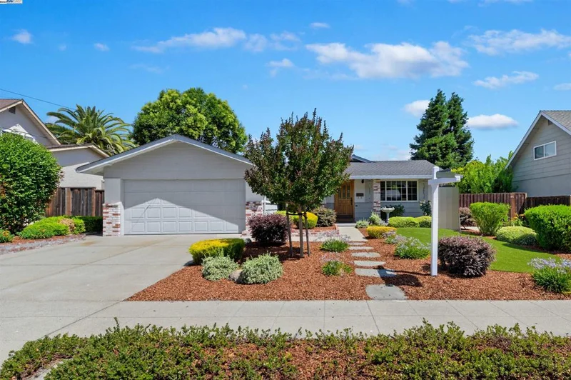 11706 Ladera Dr, Dublin, CA 94568