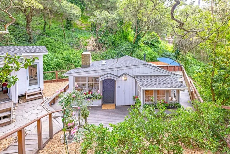 0 SW Corner Of 2nd & Mission, Carmel, CA 93921