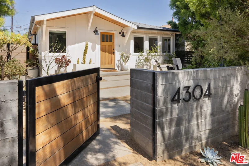 4304 Chase Avenue, Los Angeles, CA 90066