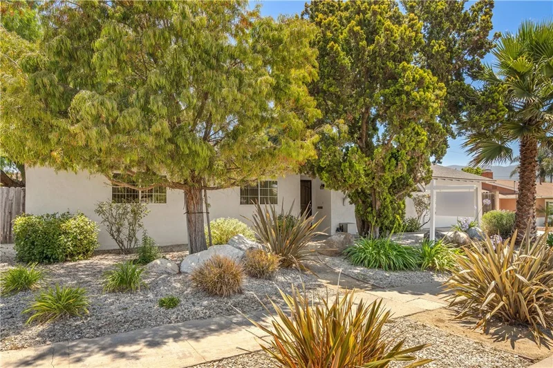 884 Ruth Drive, Newbury Park, CA 91320
