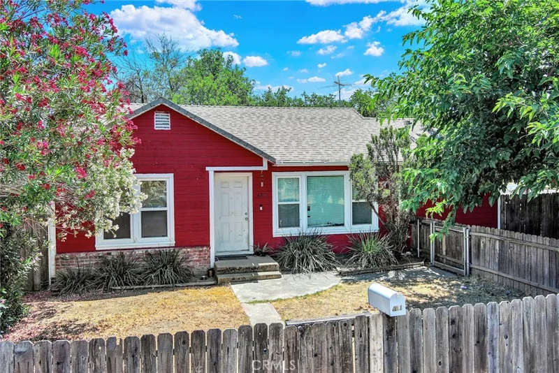 623 Almond, Corning, CA 96021