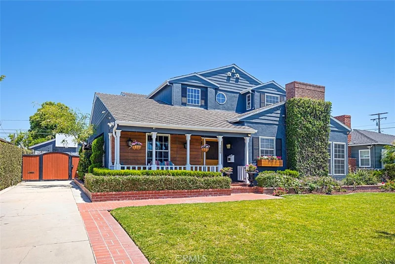 1005 W 19th Street, Santa Ana, CA 92706