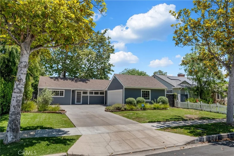 4552 Allott Avenue, Sherman Oaks, CA 91423
