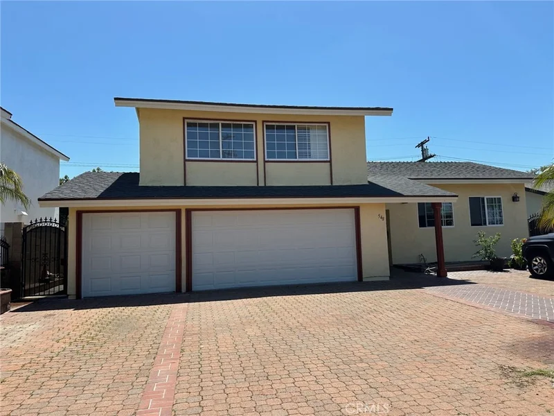 548 E Collins Avenue, Orange, CA 92867
