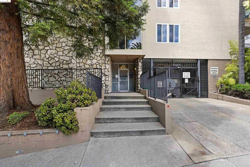 85 Vernon St 101, Oakland, CA 94610