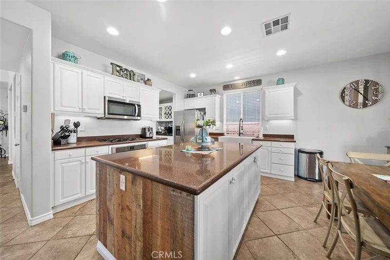 29765 Peacock Mountain Drive, Menifee, CA 92584
