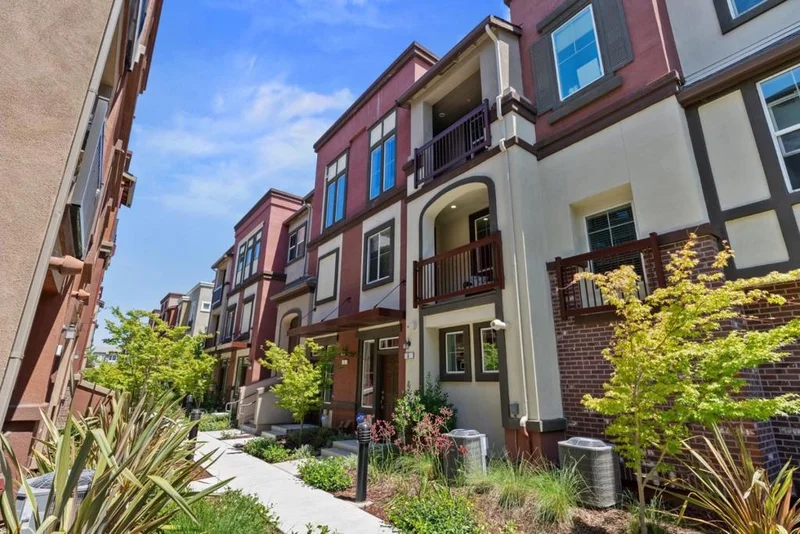 1013 Onofrio Lane 6, San Jose, CA 95131