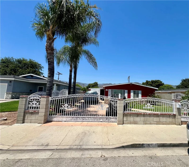 521 E Hollyvale Street, Azusa, CA 91702