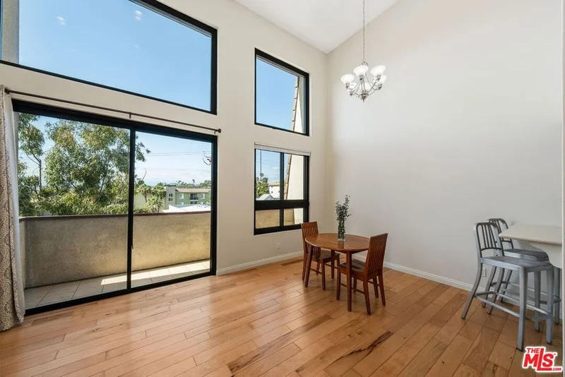 8828 Pershing Drive 304, Playa Del Rey, CA 90293