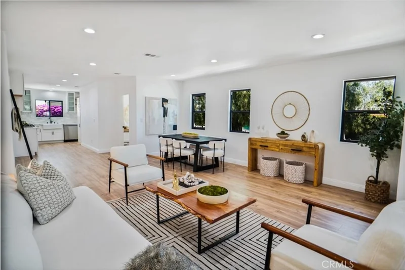 4118 W 2nd Street, Los Angeles, CA 90004