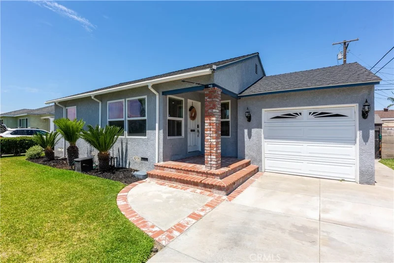 11715 Pruess Avenue, Downey, CA 90241