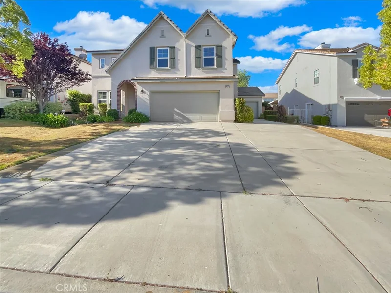 30241 Trois Valley Street, Murrieta, CA 92563