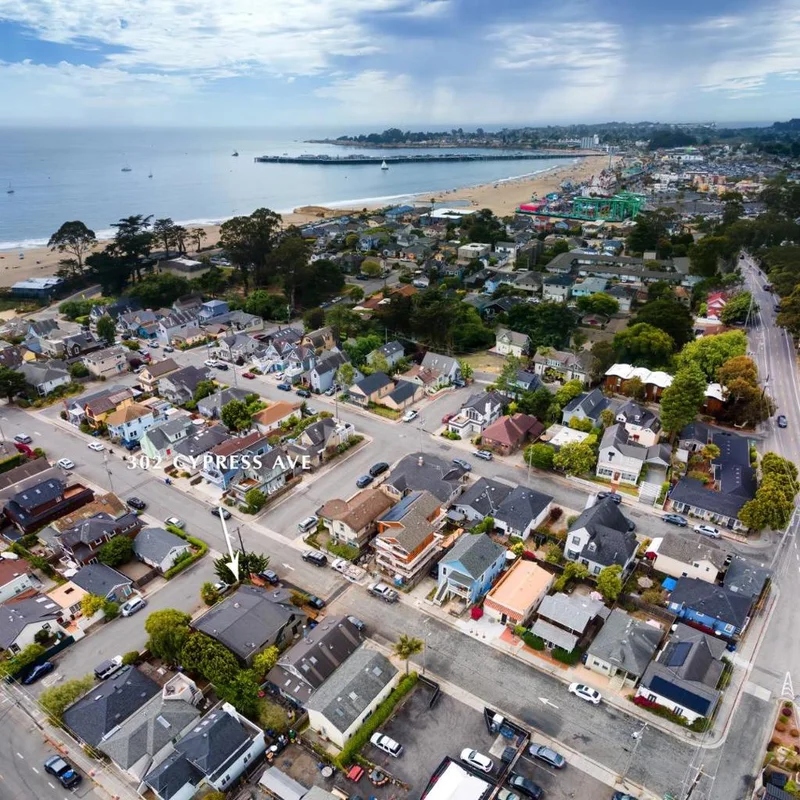 302 Cypress Avenue, Santa Cruz, CA 95062