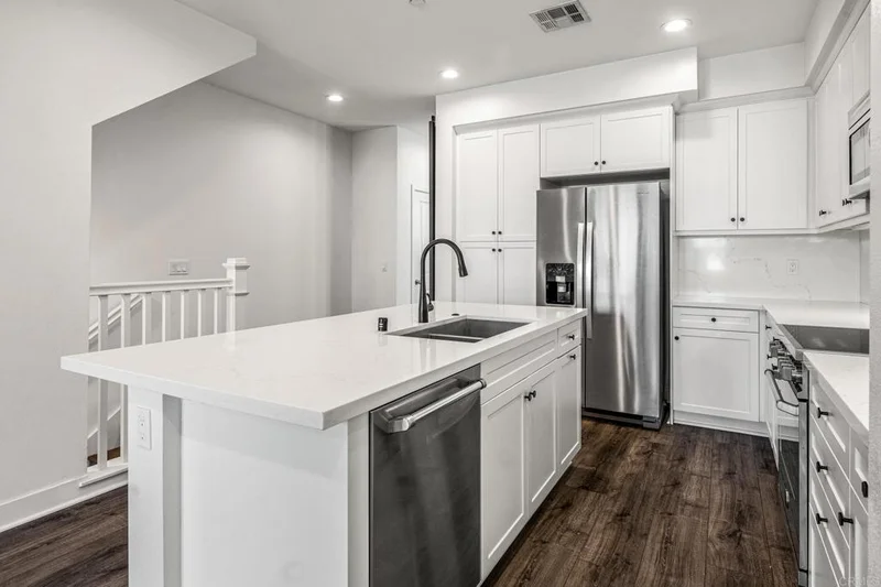 1127 Makena Way, Oceanside, CA 92054