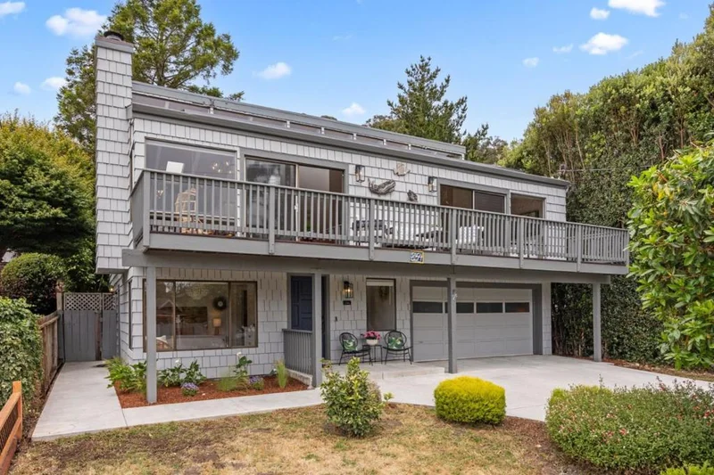 854 Ferdinand Avenue, El Granada, CA 94018