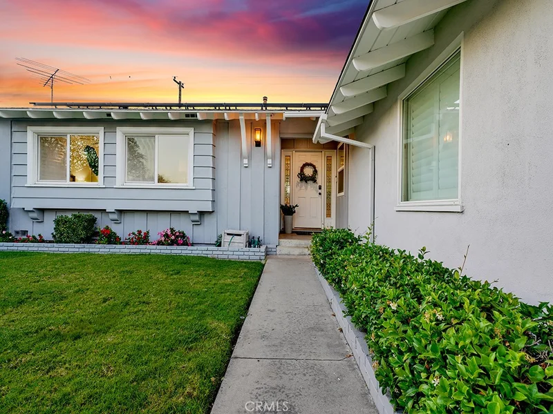 4273 W Oak Avenue, Fullerton, CA 92833