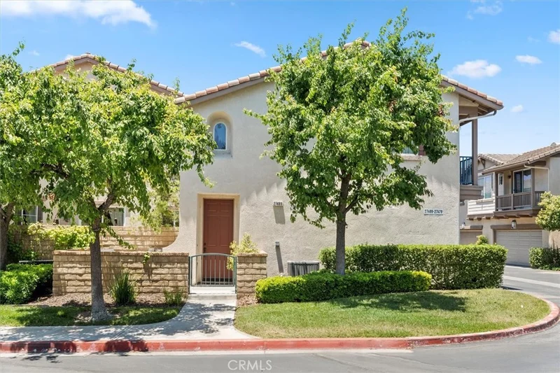 27489 Coldwater Drive, Valencia, CA 91354