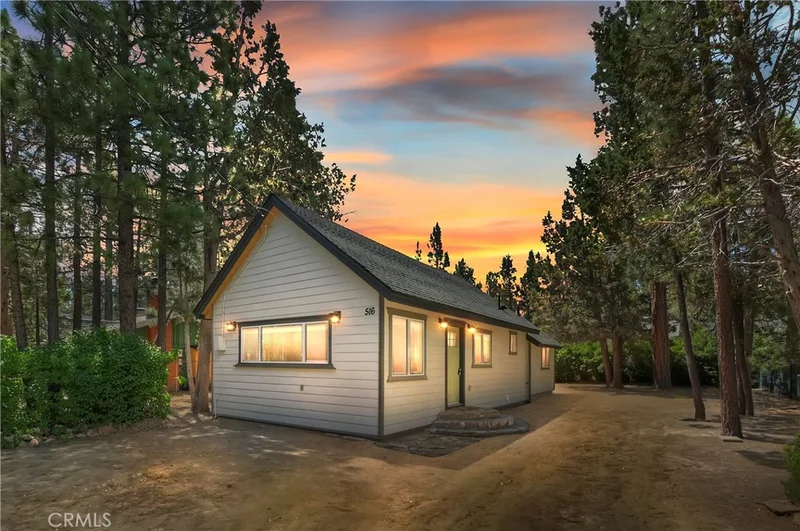 516 Elysian Boulevard, Big Bear City, CA 92314
