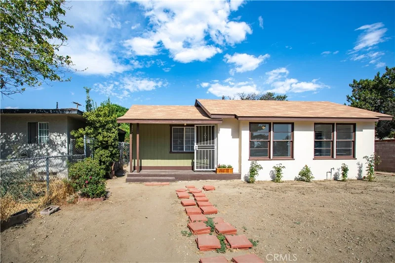 412 N Weston Place, Hemet, CA 92543