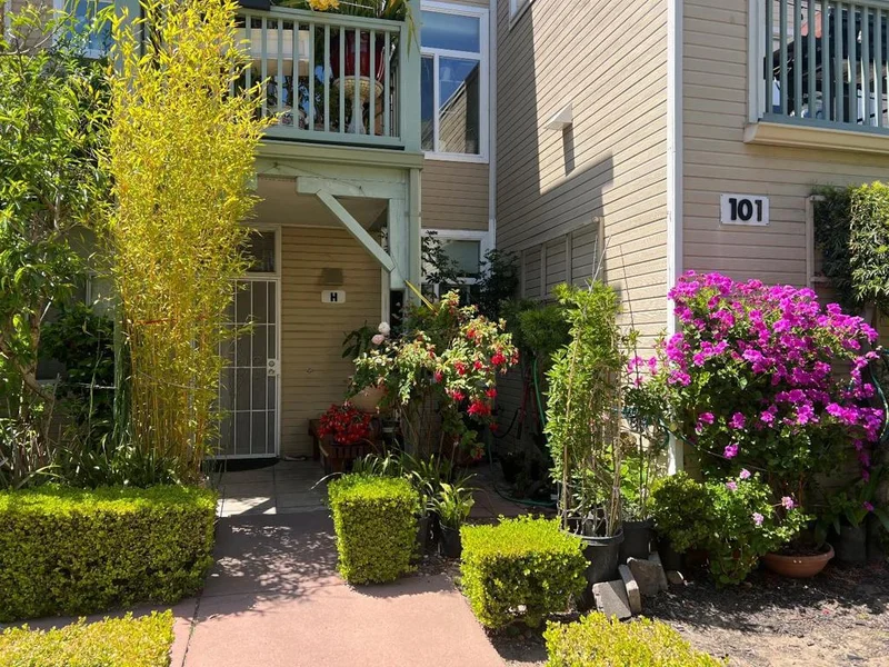 101 Blossom Circle H, San Mateo, CA 94403