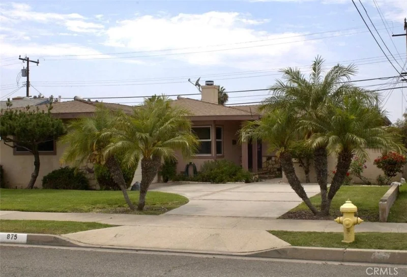 875 S Reseda Street, Anaheim, CA 92806