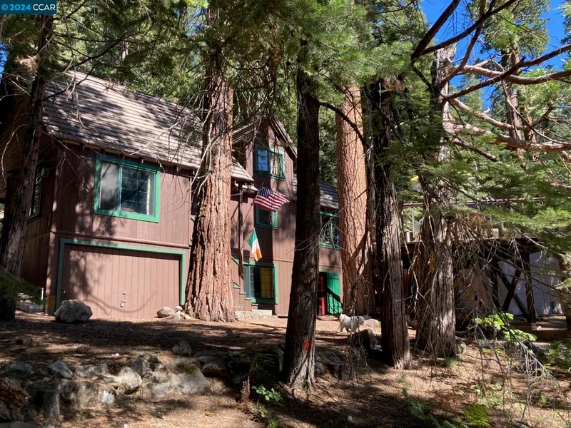 72 Pinecrest Avenue, , CA 95364