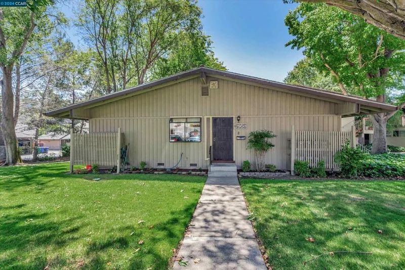 2950 Estates Ave 1, Pinole, CA 94564-1437