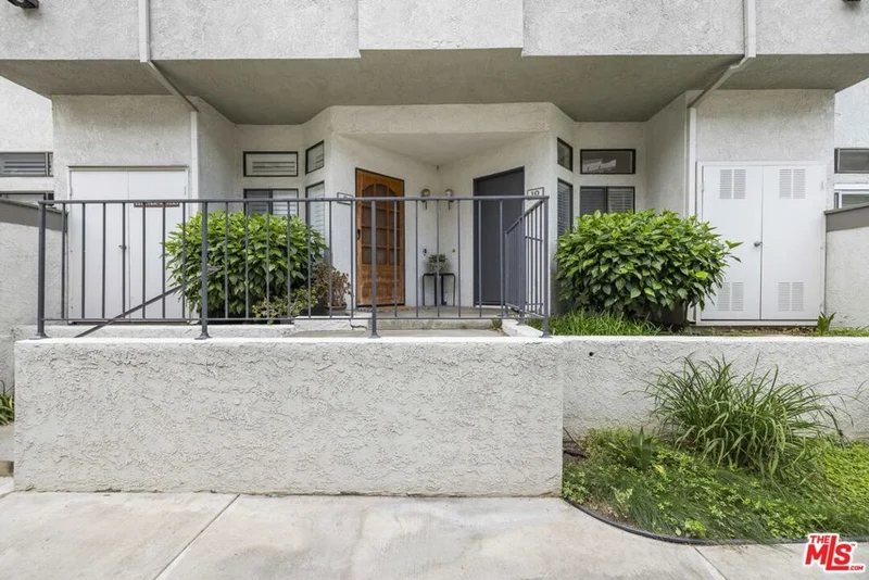 10 Blackbird Lane, Phillips Ranch, CA 91766
