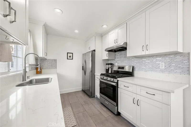 1022 E 1st Street 12, Long Beach, CA 90802