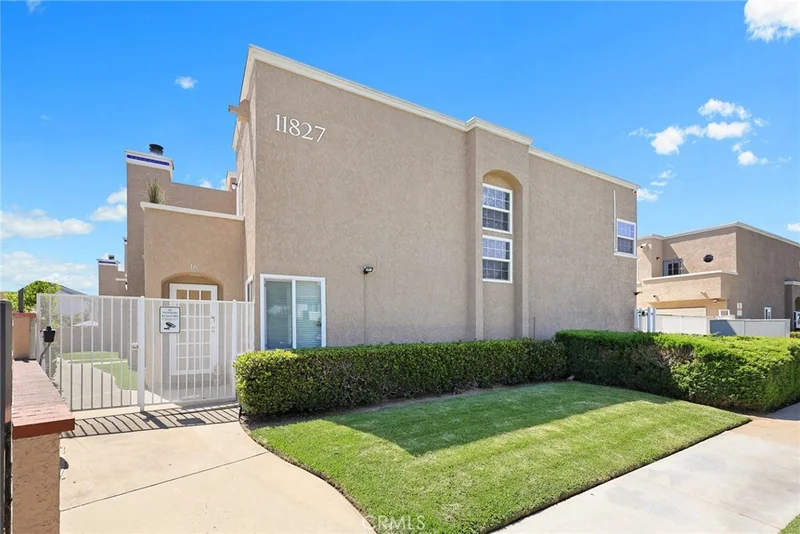 11827 Loma Drive 10, Whittier, CA 90604
