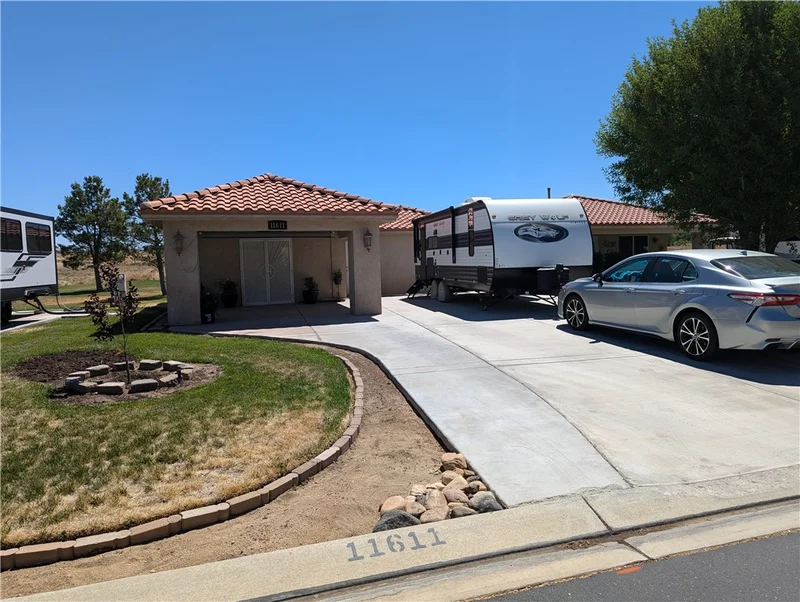 11611 Ridgemark Road, Apple Valley, CA 92308