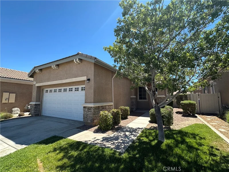 10441 Bridge Haven Road, Apple Valley, CA 92308