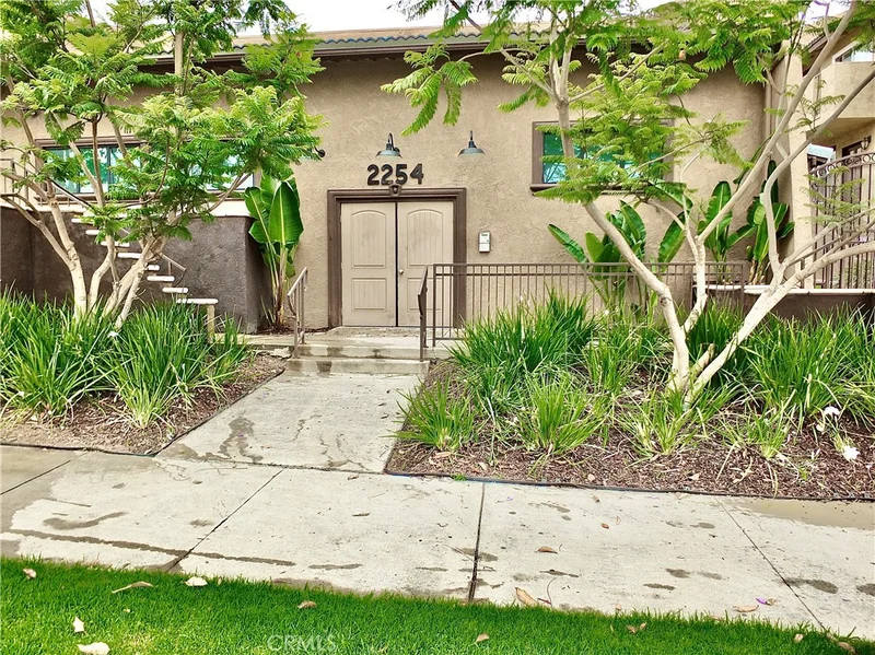 2254 Gaviota Avenue 31, Signal Hill, CA 90755