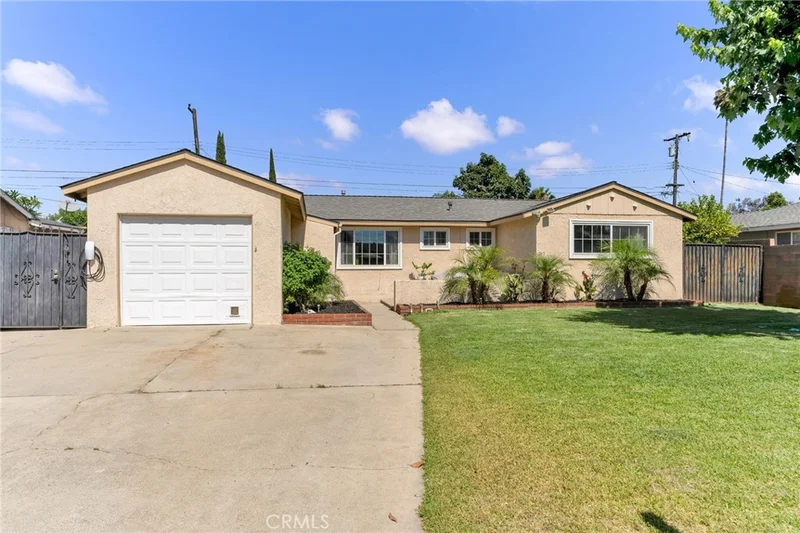 6218 N Hanlin, Azusa, CA 91702