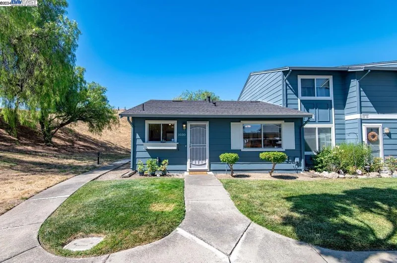 1030 Spring Valley Cmn, Livermore, CA 94551