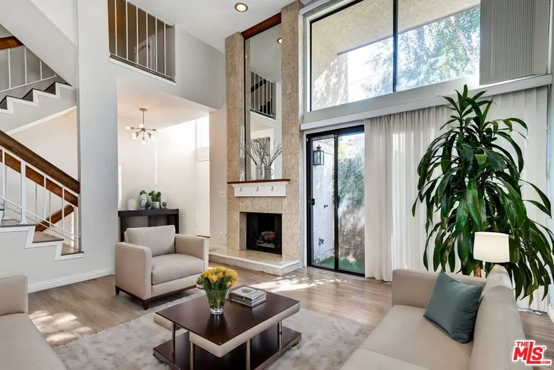 5464 Las Virgenes Road, Calabasas, CA 91302