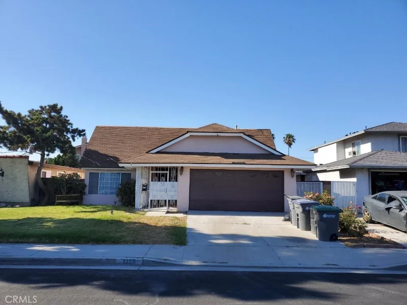 1223 E Helmick Street, Carson, CA 90746