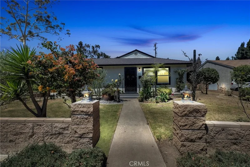 115 N Vine St, Anaheim, CA 92805