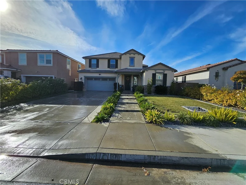 27529 Arches Drive, Menifee, CA 92585