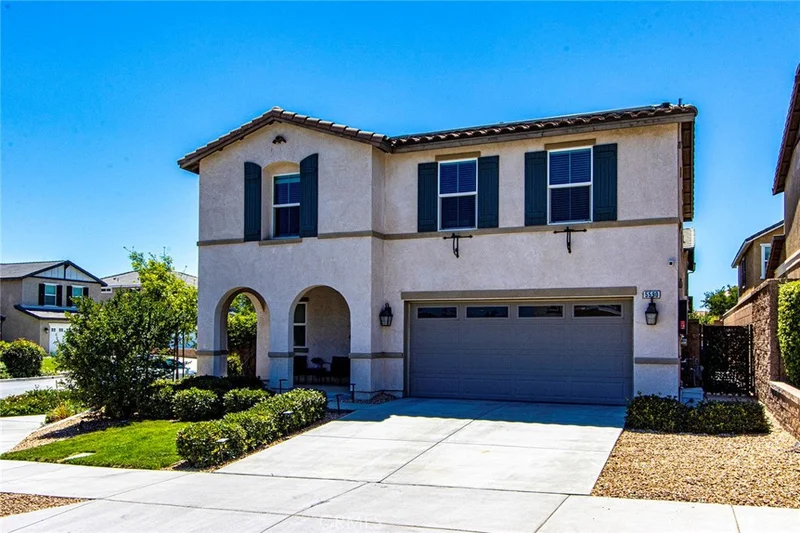 5590 Bella Way, Fontana, CA 92336