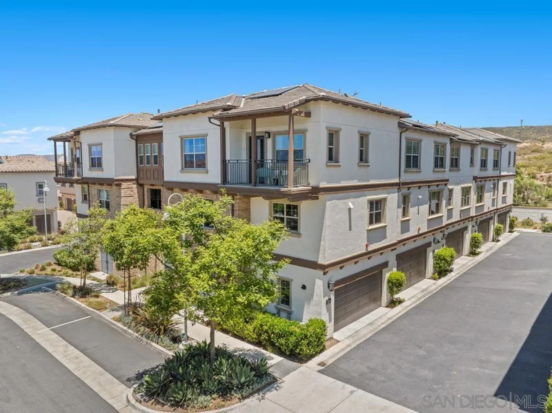 880 Slate St, San Marcos, CA 92078